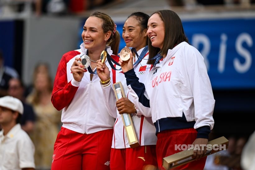 Qinwen Zheng · Donna Vekic · Iga Swiatek — 2024 Olympics Paris