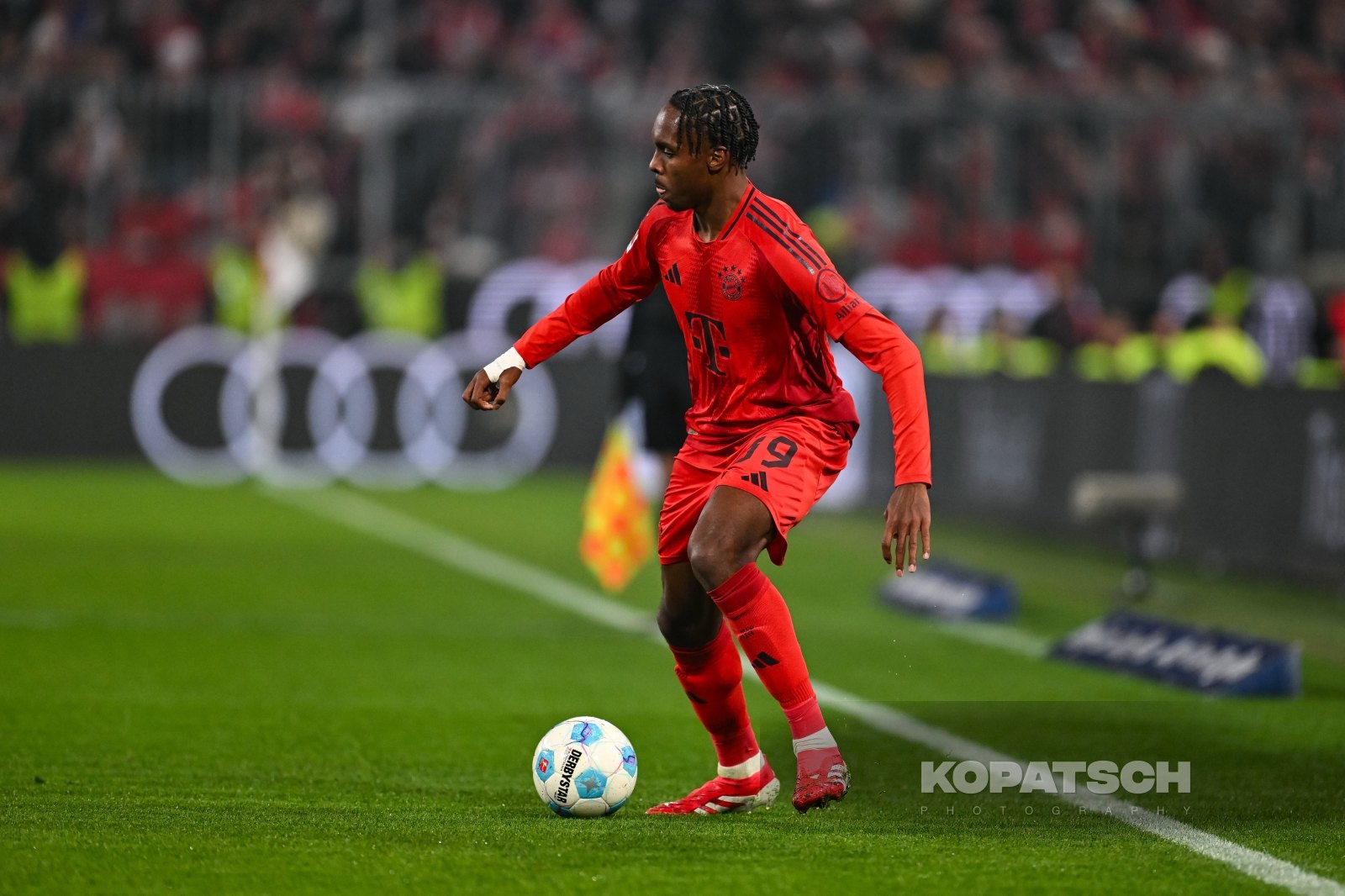 Mathys Tel · 2025-01-15 FC Bayern Muenchen vs TSG Hoffenheim