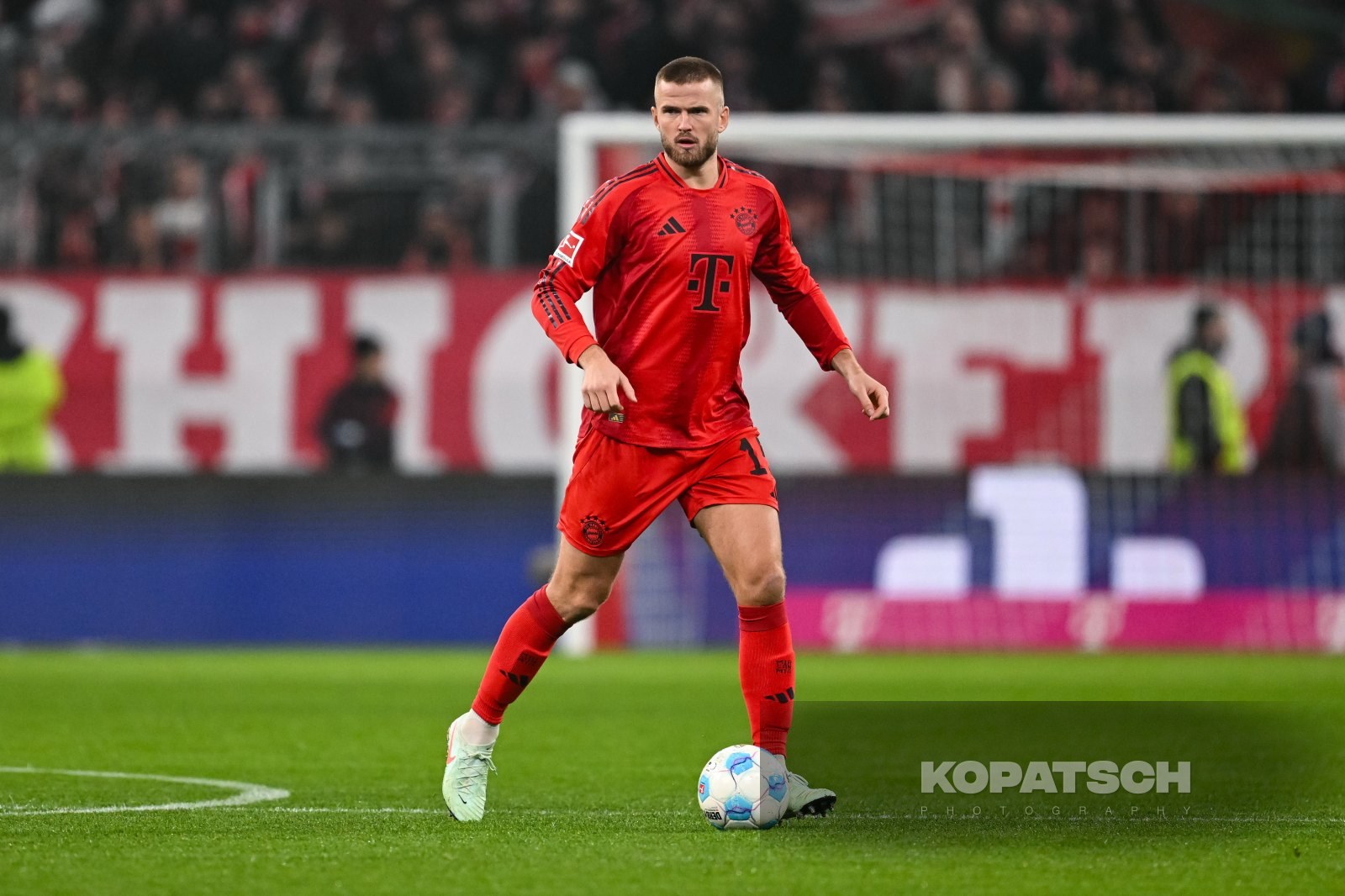 Eric Dier · 2025-01-15 FC Bayern Muenchen vs TSG Hoffenheim
