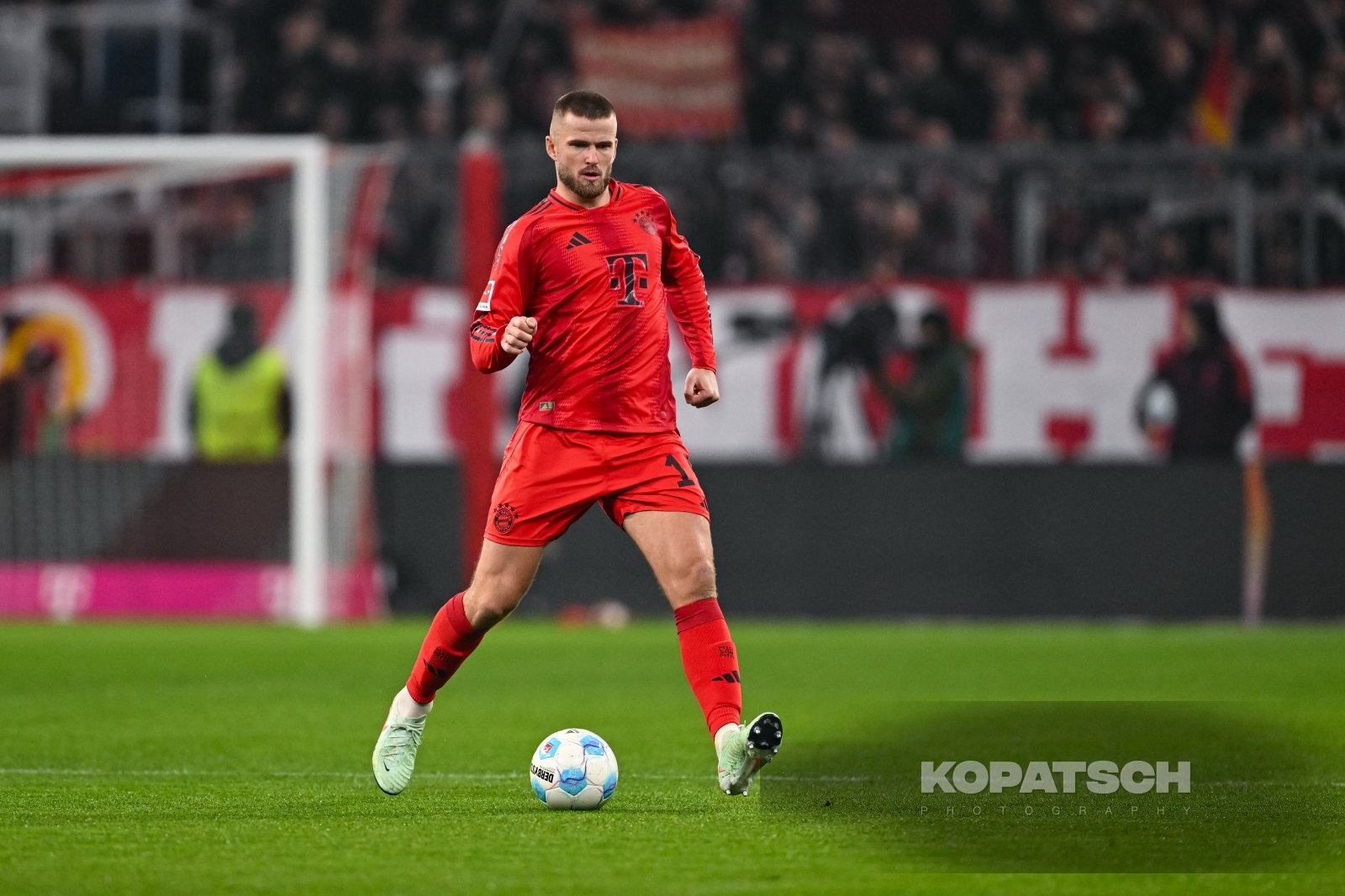 Eric Dier · 2025-01-15 FC Bayern Muenchen vs TSG Hoffenheim