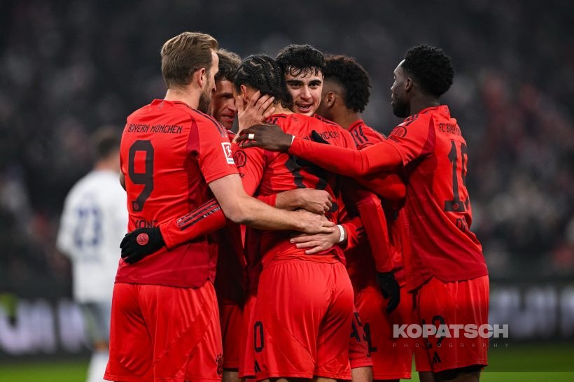 Leroy Sane · Alphonso Davies · Aleksandar Pavlovic, 2025-01-15 FC Bayern Muenchen vs TSG Hoffenheim