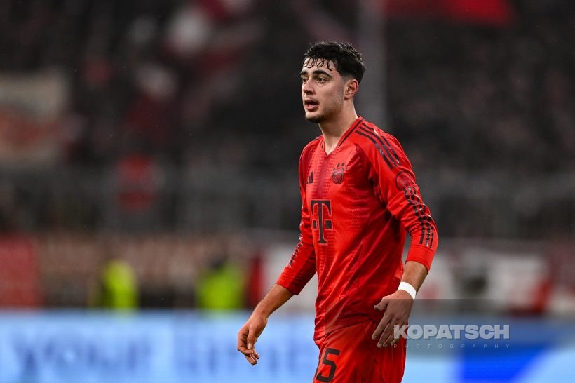 Aleksandar Pavlovic, 2025-01-15 FC Bayern Muenchen vs TSG Hoffenheim