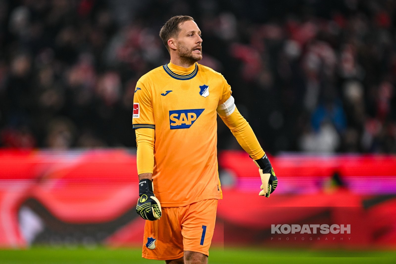 Oliver Baumann · 2025-01-15 FC Bayern Muenchen vs TSG Hoffenheim