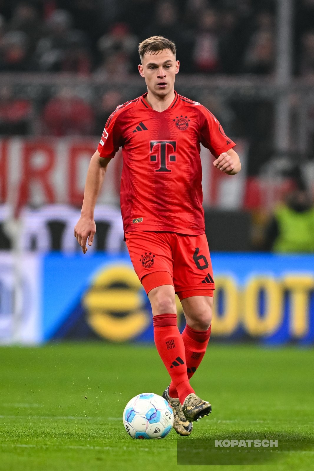 Joshua Kimmich · 2025-01-15 FC Bayern Muenchen vs TSG Hoffenheim