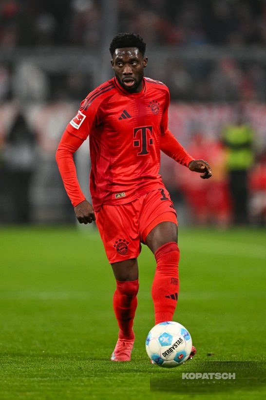 Alphonso Davies, 2025-01-15 FC Bayern Muenchen vs TSG Hoffenheim