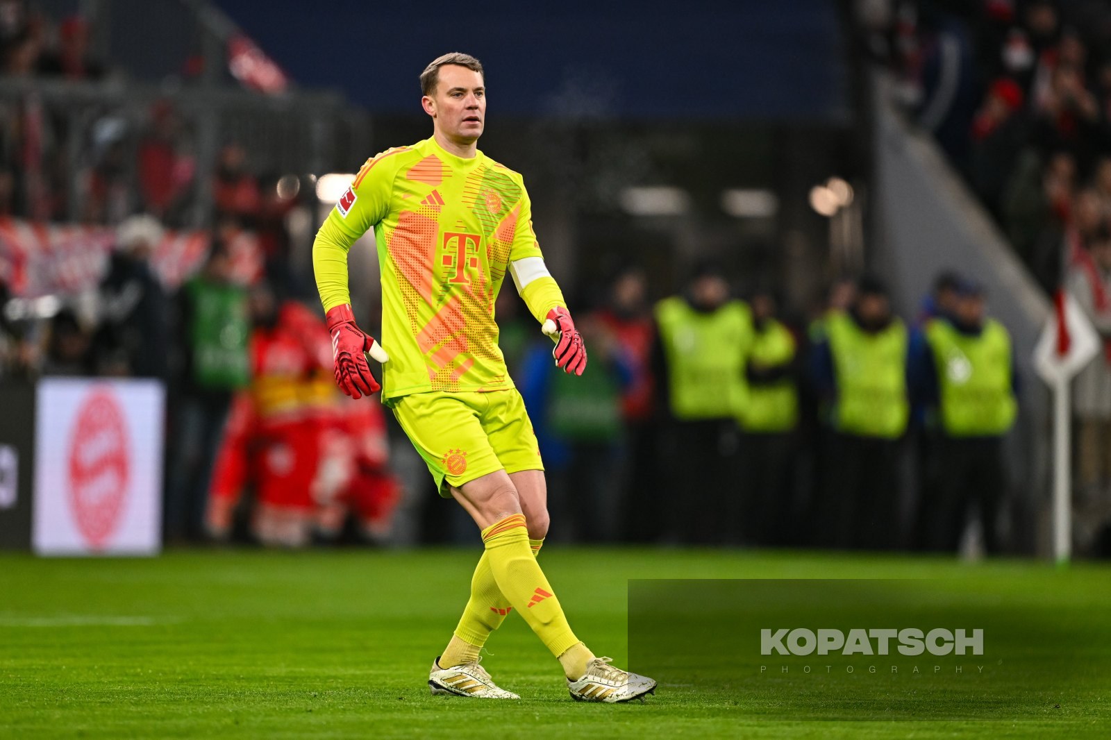Manuel Neuer · 2025-01-15 FC Bayern Muenchen vs TSG Hoffenheim
