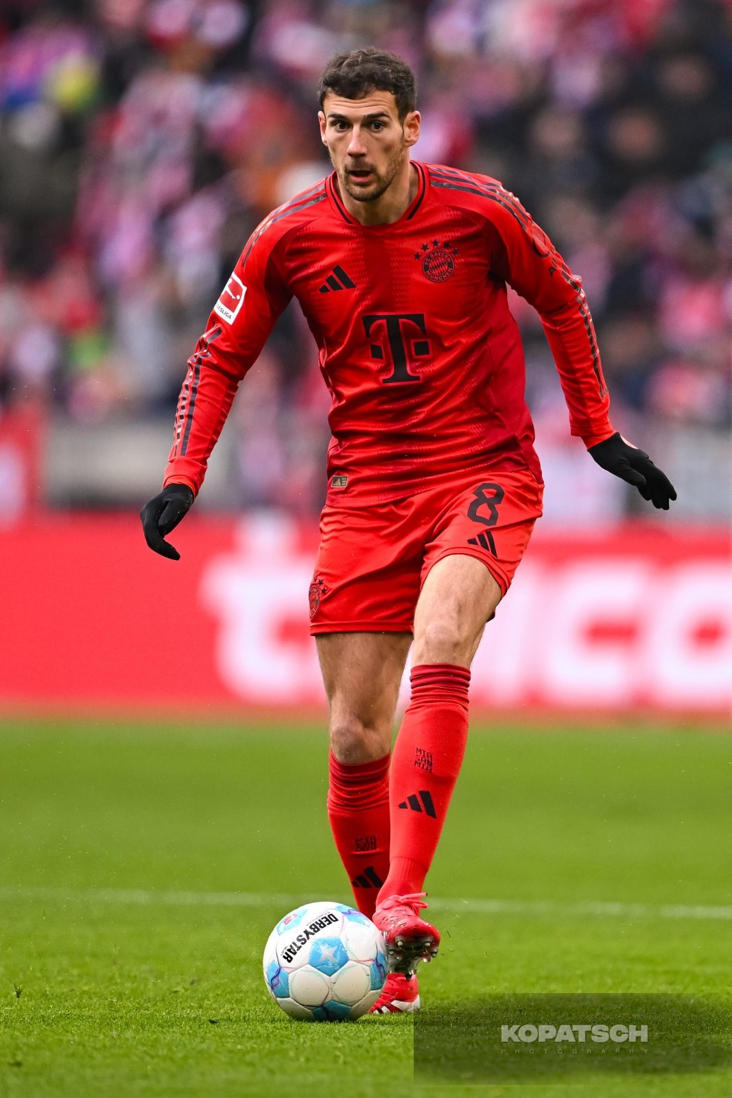 Leon Goretzka · 2025-01-18 FC Bayern Muenchen vs VfL Wolfsburg