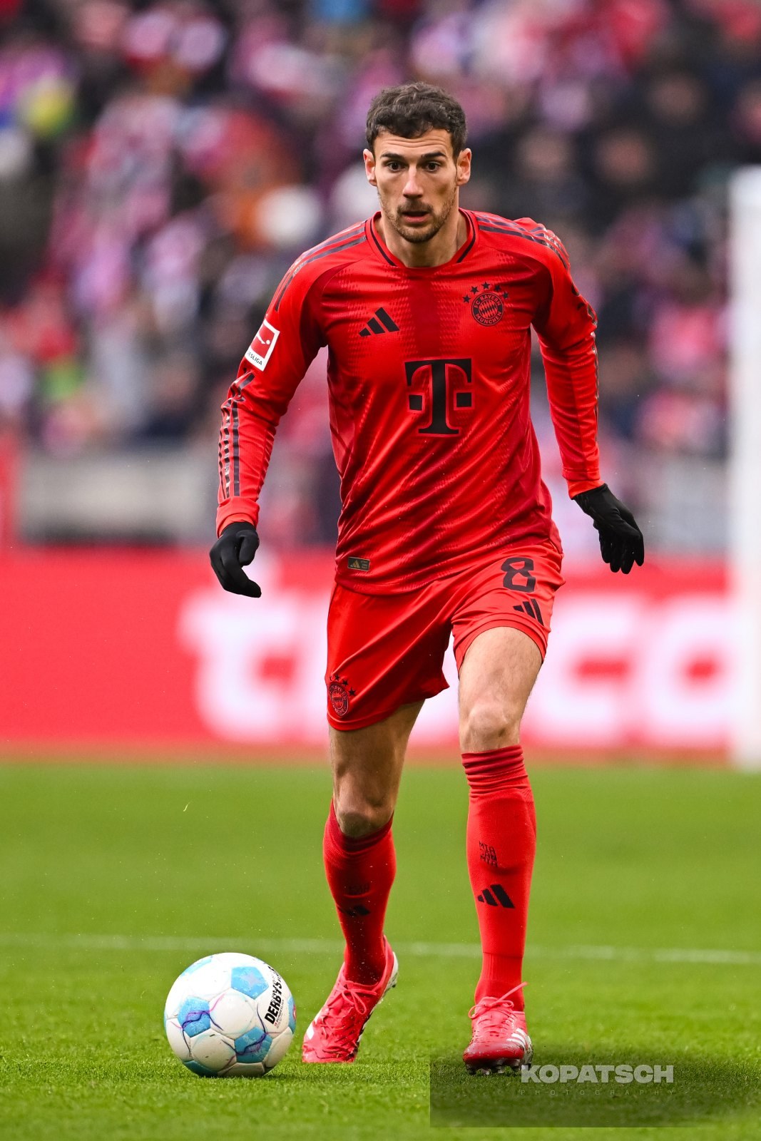 Leon Goretzka · 2025-01-18 FC Bayern Muenchen vs VfL Wolfsburg