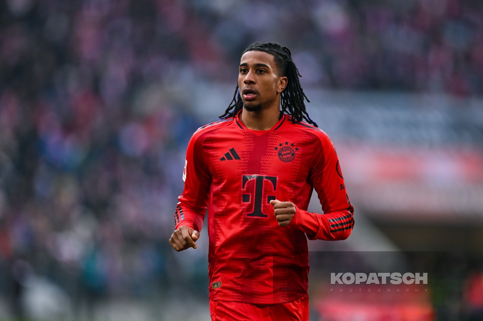 Michael Olise · 2025-01-18 FC Bayern Muenchen vs VfL Wolfsburg