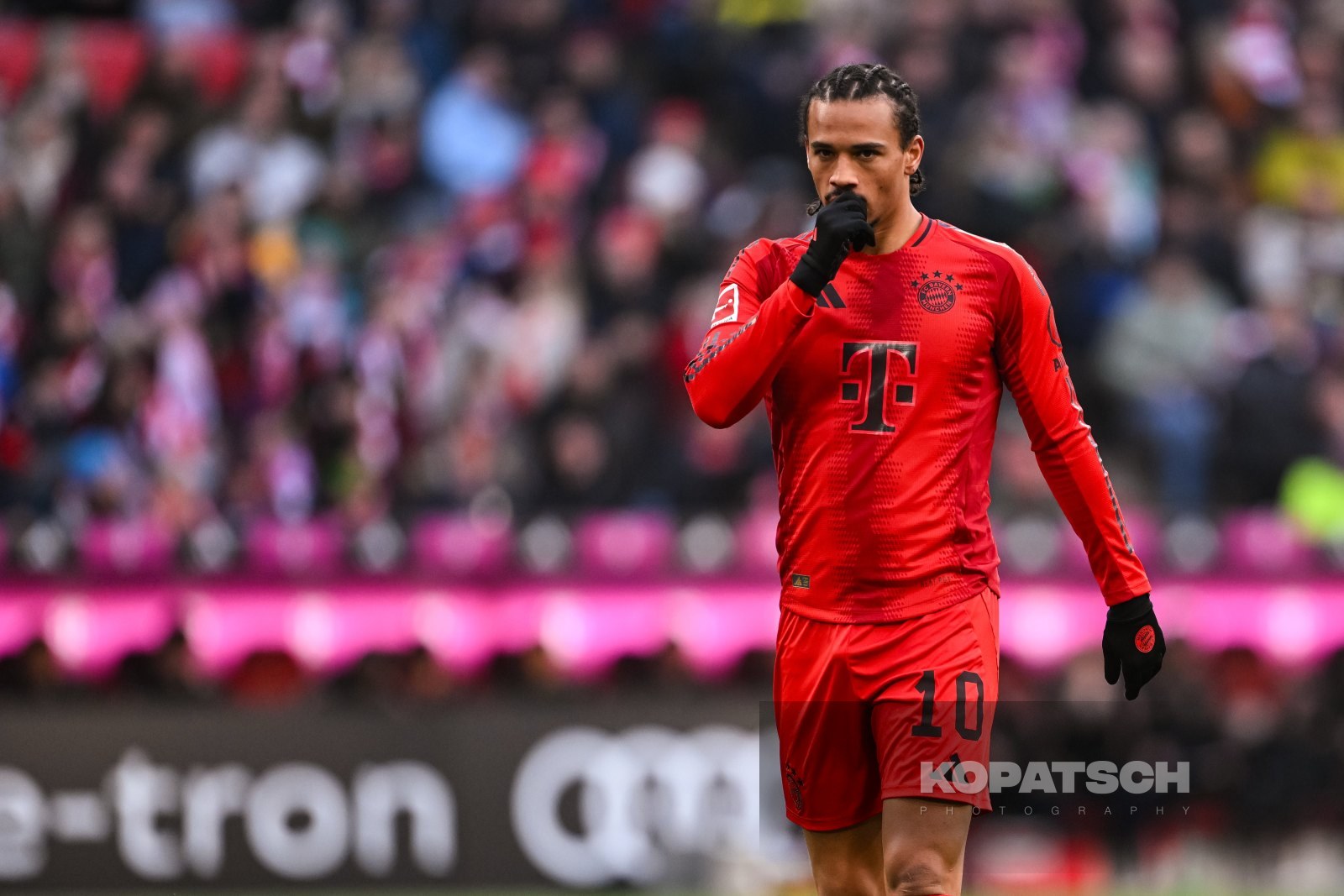 Leroy Sane · 2025-01-18 FC Bayern Muenchen vs VfL Wolfsburg