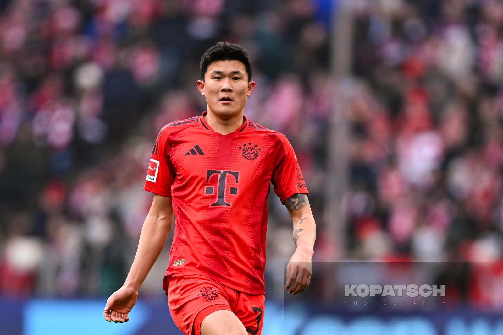 Min-jae Kim · 2025-01-18 FC Bayern Muenchen vs VfL Wolfsburg