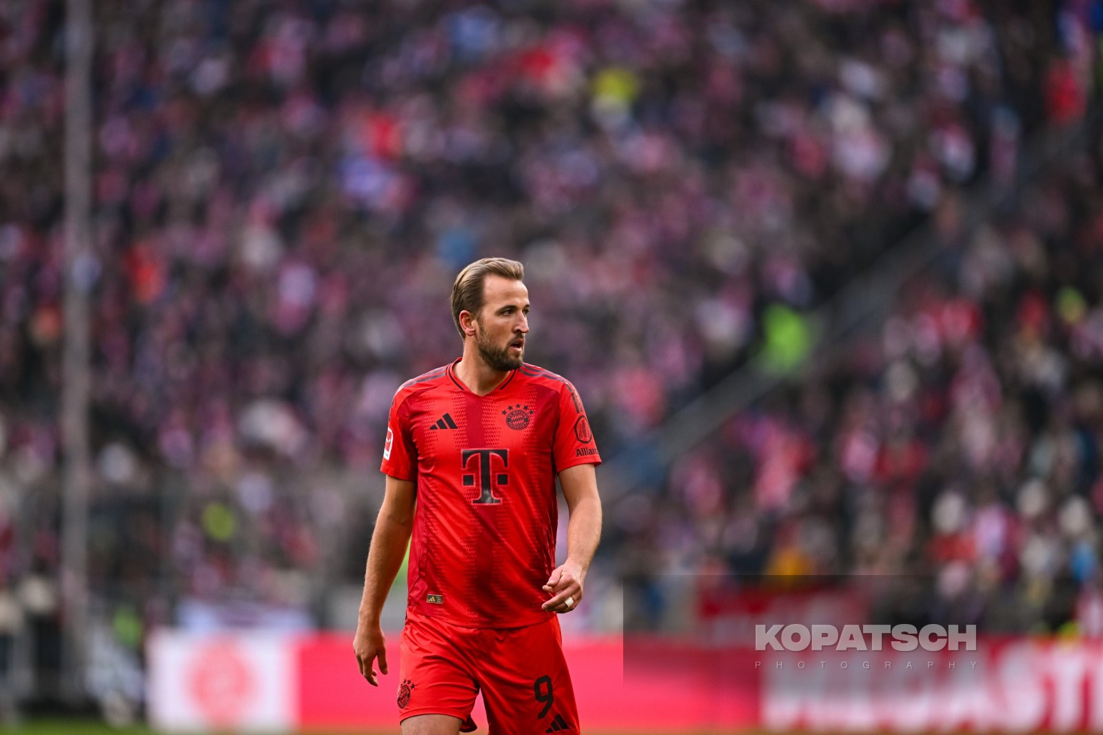 Harry Kane · 2025-01-18 FC Bayern Muenchen vs VfL Wolfsburg