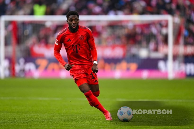 Alphonso Davies, 2025-01-18 FC Bayern Muenchen vs VfL Wolfsburg