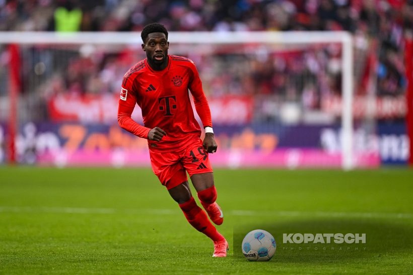 Alphonso Davies, 2025-01-18 FC Bayern Muenchen vs VfL Wolfsburg