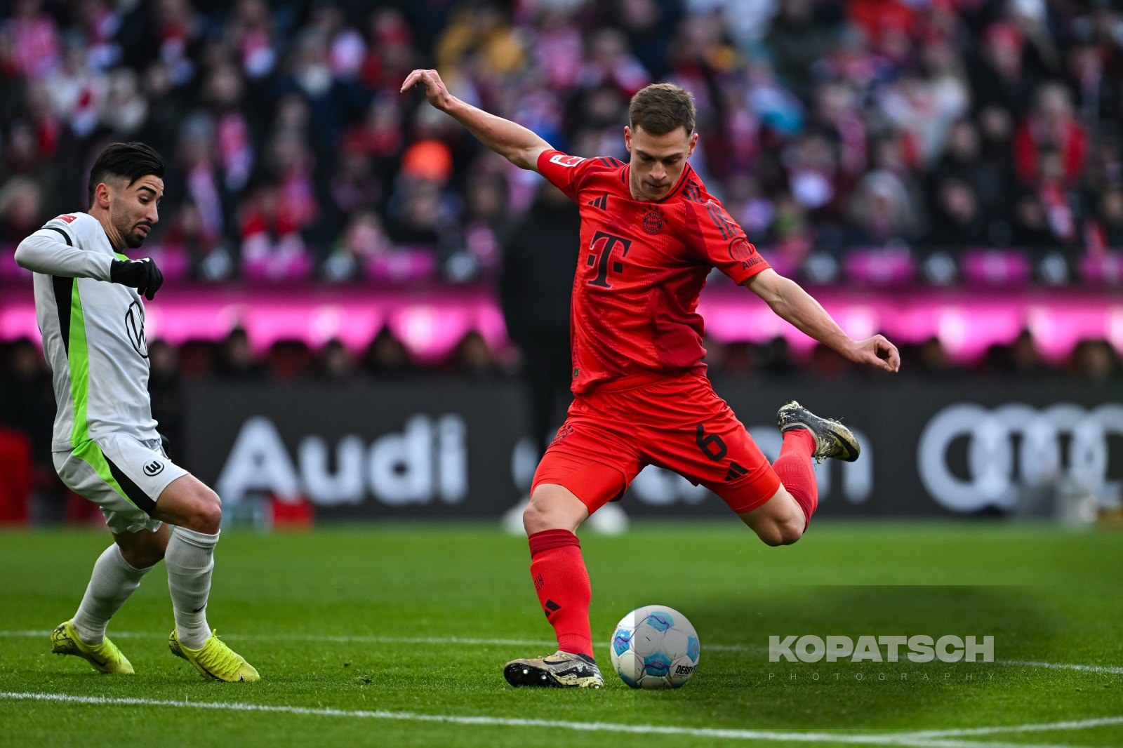 Joshua Kimmich · 2025-01-18 FC Bayern Muenchen vs VfL Wolfsburg