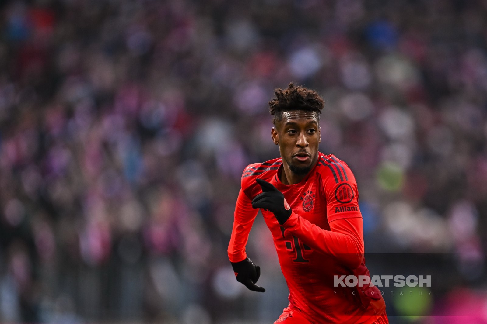 Kingsley Coman · 2025-01-18 FC Bayern Muenchen vs VfL Wolfsburg