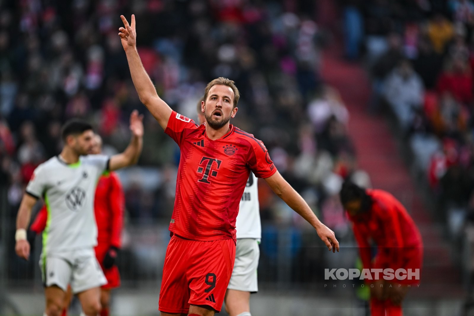 Harry Kane · 2025-01-18 FC Bayern Muenchen vs VfL Wolfsburg
