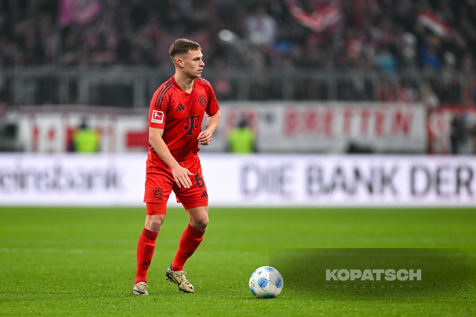 Joshua Kimmich · 2025-01-18 FC Bayern Muenchen vs VfL Wolfsburg