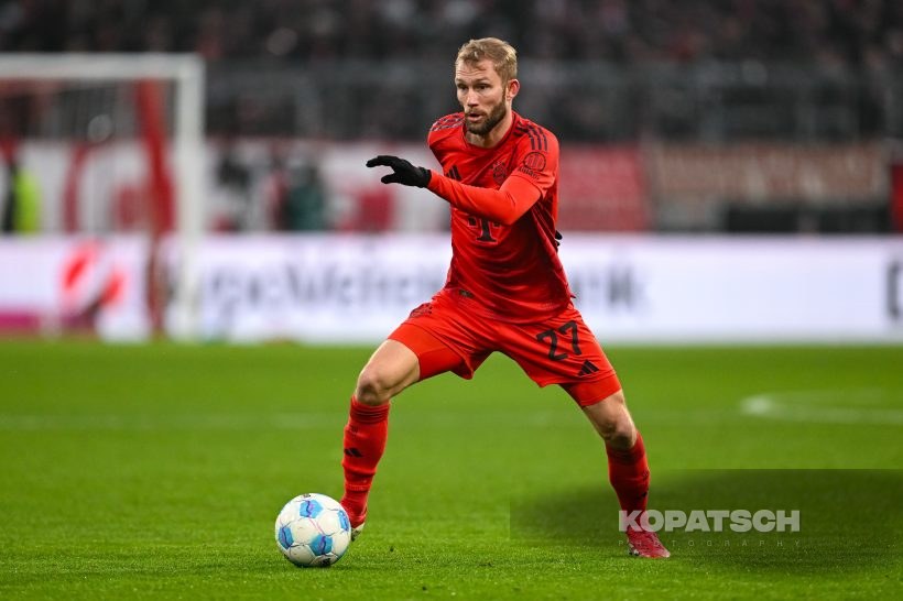 Konrad Laimer, 2025-01-18 FC Bayern Muenchen vs VfL Wolfsburg