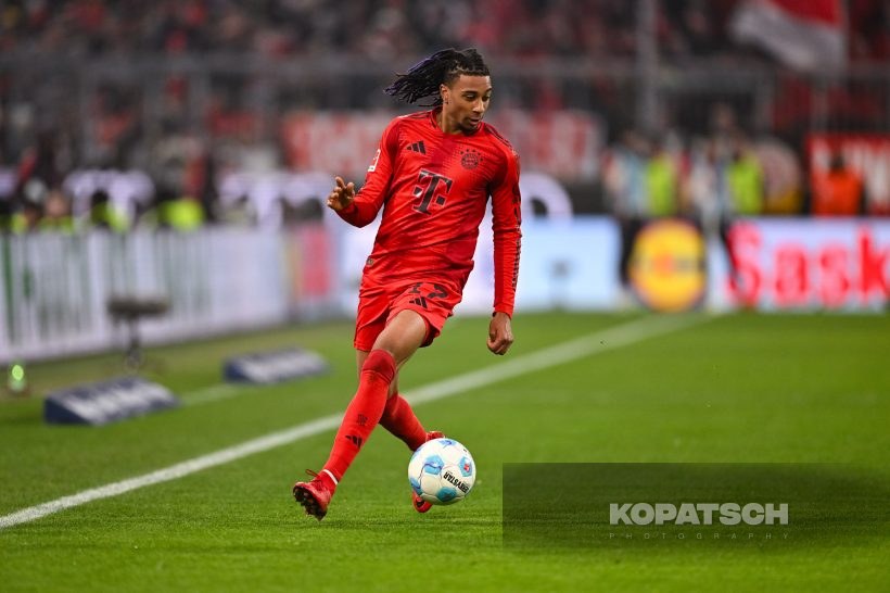 Michael Olise, 2025-01-18 FC Bayern Muenchen vs VfL Wolfsburg