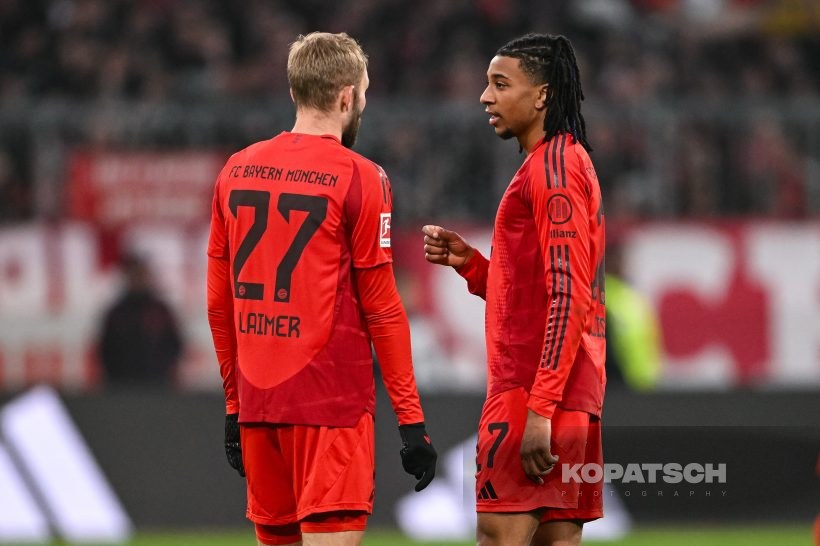 Konrad Laimer · Michael Olise, 2025-01-18 FC Bayern Muenchen vs VfL Wolfsburg
