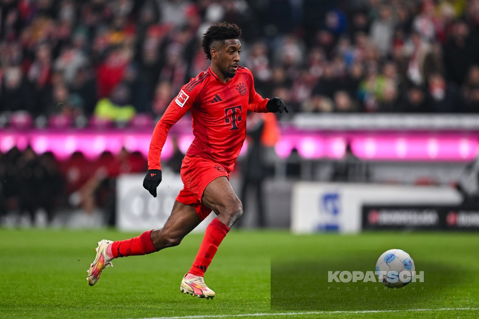 Kingsley Coman · 2025-01-18 FC Bayern Muenchen vs VfL Wolfsburg