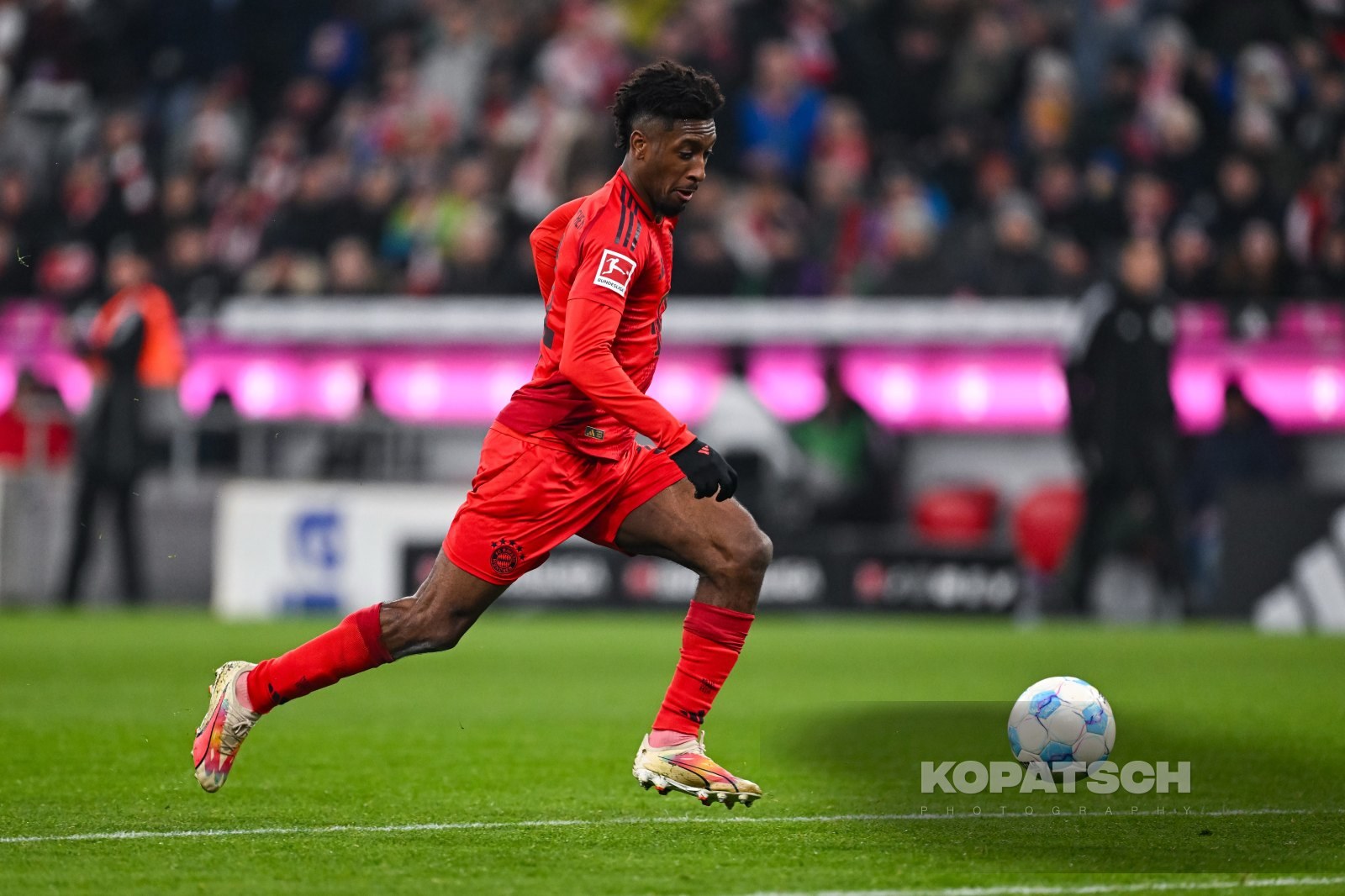 Kingsley Coman · 2025-01-18 FC Bayern Muenchen vs VfL Wolfsburg