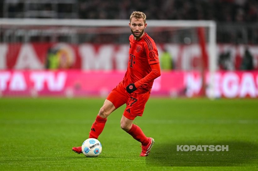 Konrad Laimer, 2025-01-18 FC Bayern Muenchen vs VfL Wolfsburg