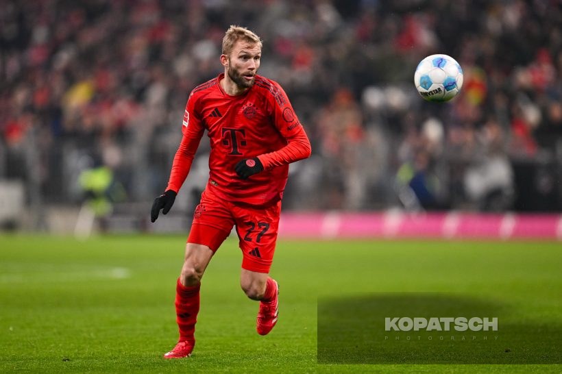 Konrad Laimer, 2025-01-18 FC Bayern Muenchen vs VfL Wolfsburg