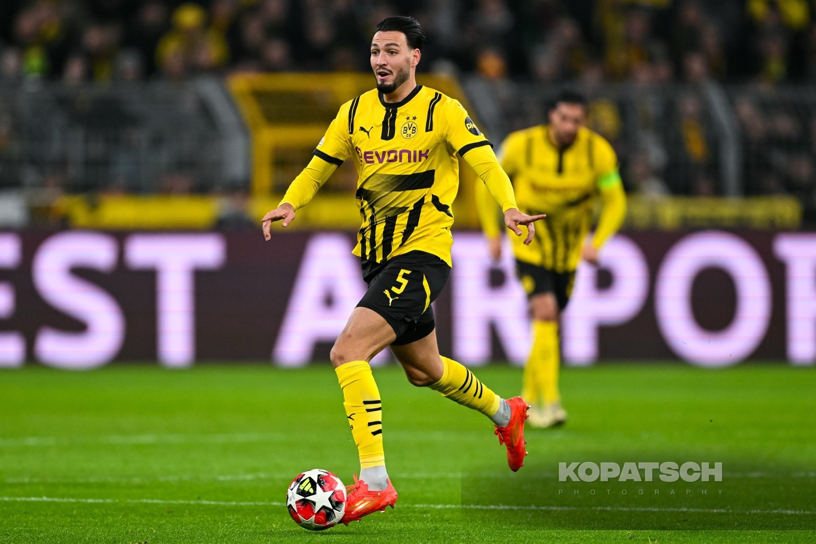 Ramy Bensebaini · 2025-01-29 Borussia Dortmund vs Shakhtar Donetsk