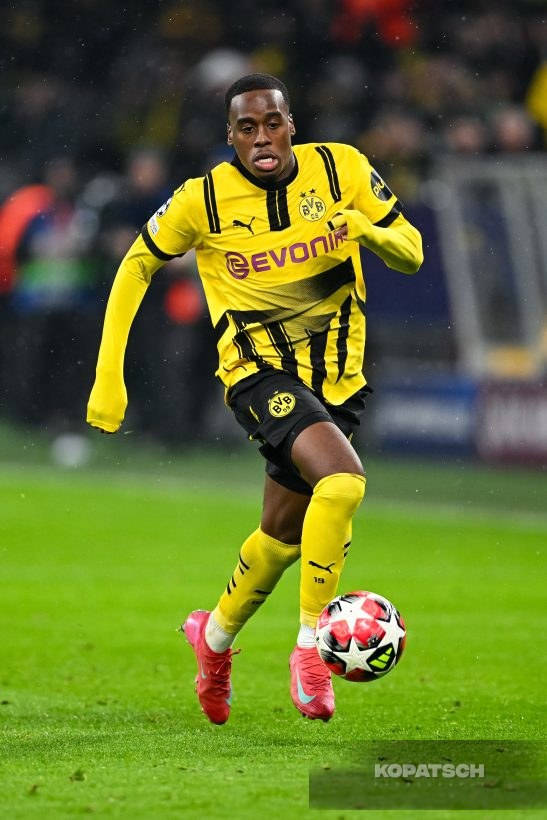 Jamie Gittens, 2025-01-29 Borussia Dortmund vs Shakhtar Donetsk