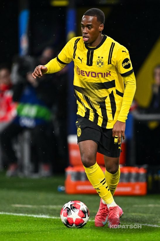 Jamie Gittens, 2025-01-29 Borussia Dortmund vs Shakhtar Donetsk