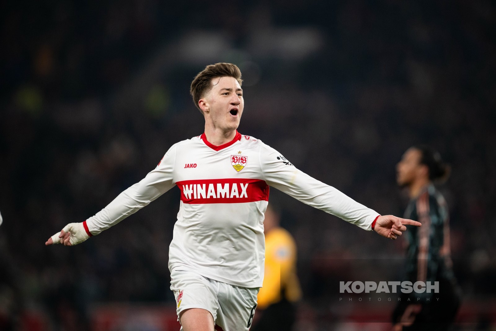 Angelo Stiller · 2025-02-28 VfB Stuttgart vs FC Bayern Muenchen