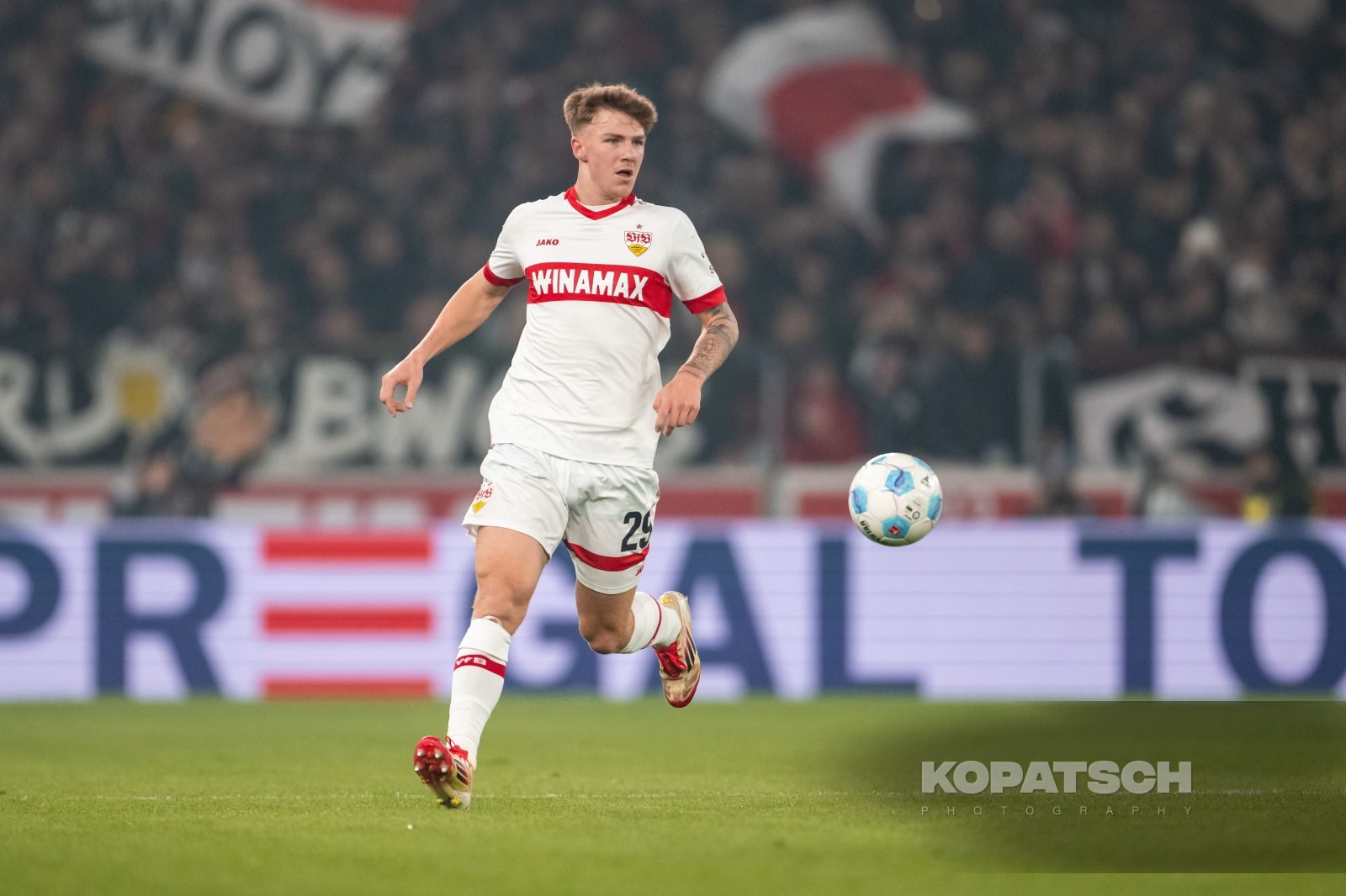 Finn Jeltsch · 2025-02-28 VfB Stuttgart vs FC Bayern Muenchen