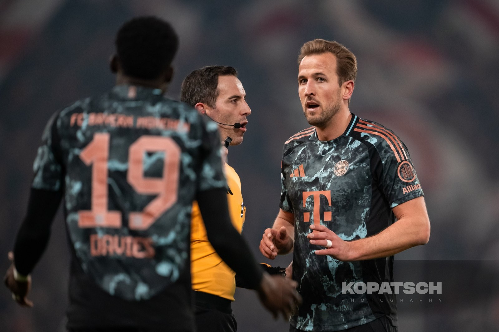 Harry Kane · 2025-02-28 VfB Stuttgart vs FC Bayern Muenchen
