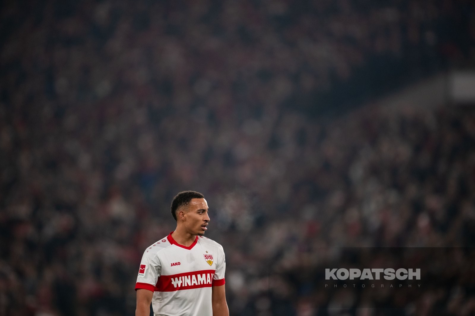 Jamie Leweling · 2025-02-28 VfB Stuttgart vs FC Bayern Muenchen