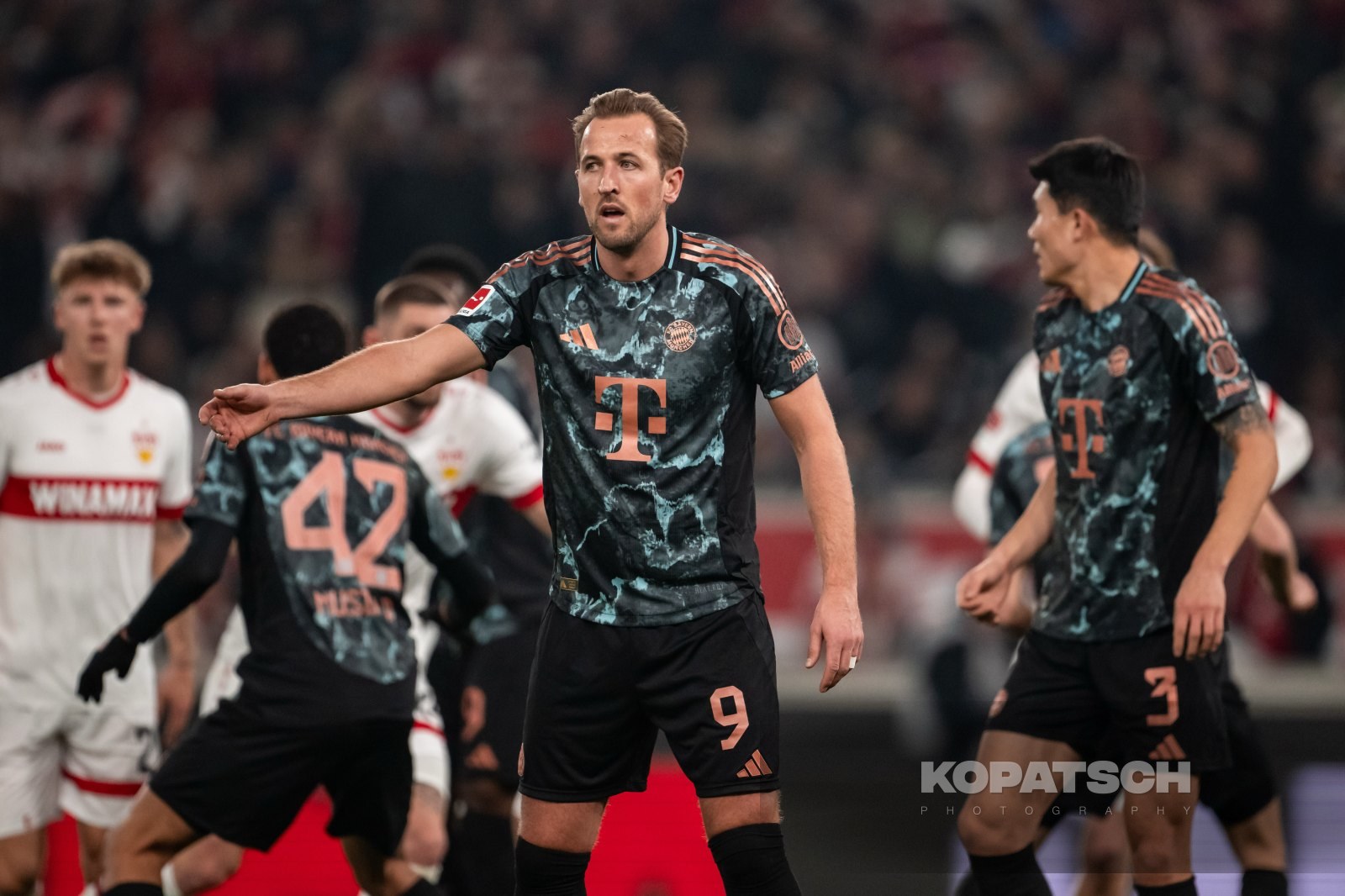 Harry Kane · 2025-02-28 VfB Stuttgart vs FC Bayern Muenchen