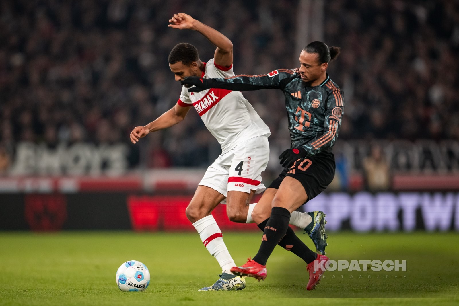 Josha Vagnoman · 2025-02-28 VfB Stuttgart vs FC Bayern Muenchen
