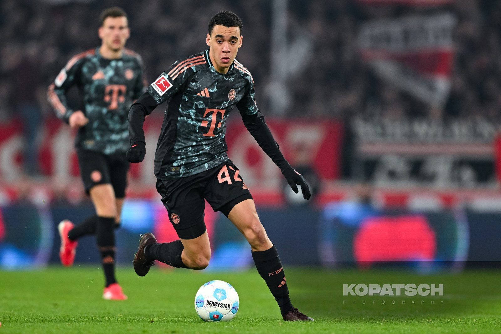 Jamal Musiala · 2025-02-28 VfB Stuttgart vs FC Bayern Muenchen