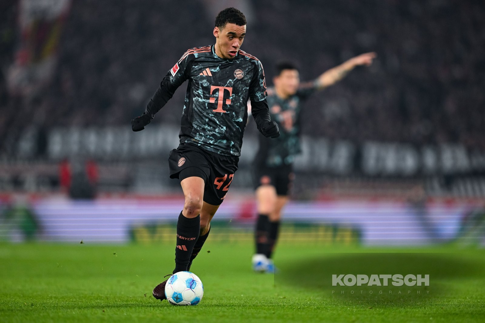 Jamal Musiala · 2025-02-28 VfB Stuttgart vs FC Bayern Muenchen