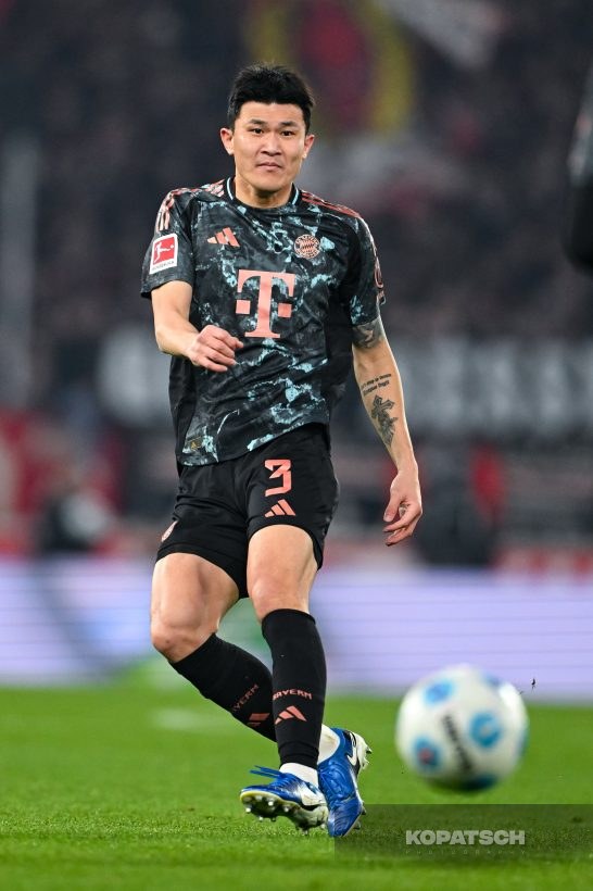 Min-jae Kim, 2025-02-28 VfB Stuttgart vs FC Bayern Muenchen