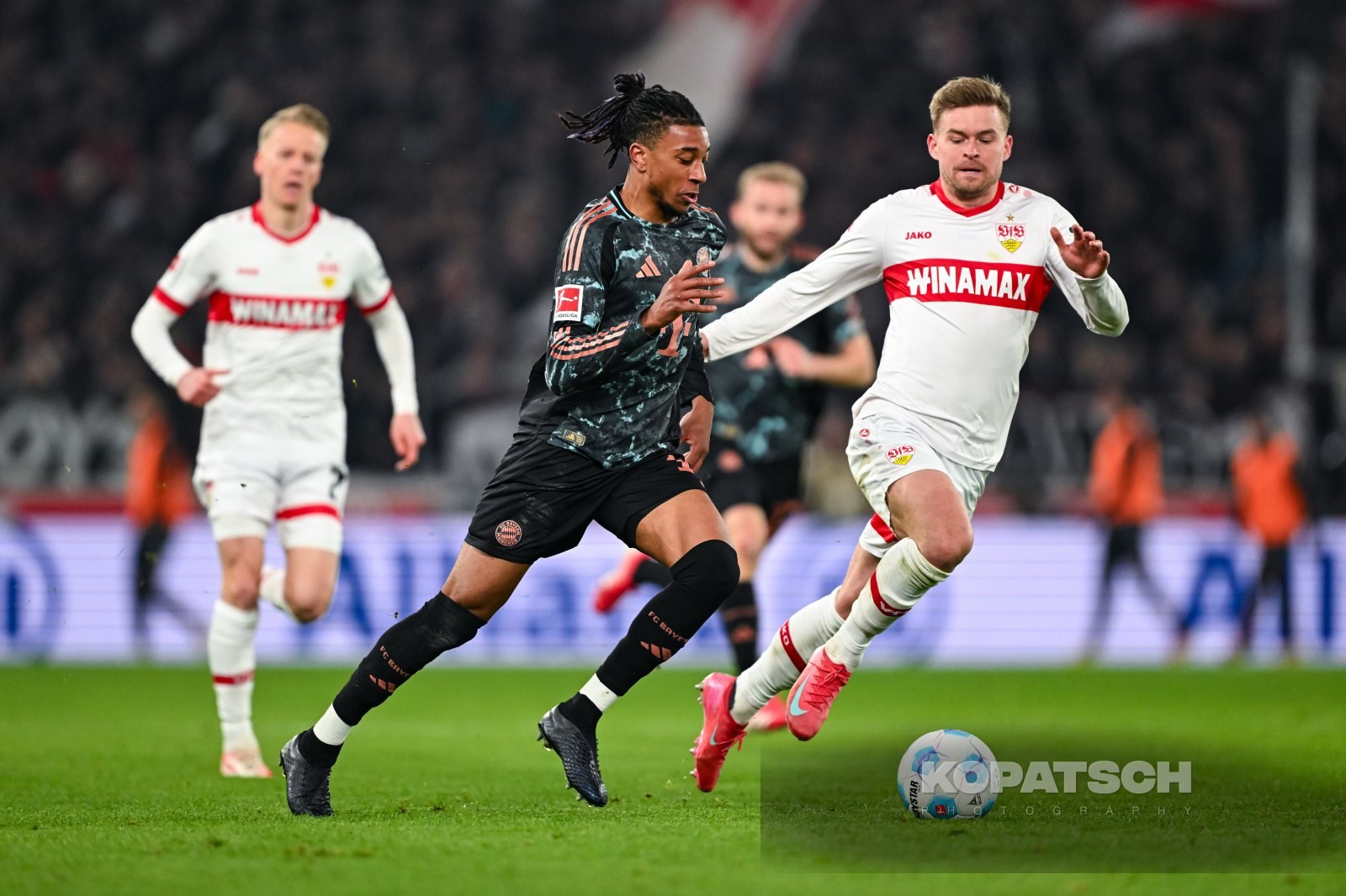 Michael Olise · 2025-02-28 VfB Stuttgart vs FC Bayern Muenchen