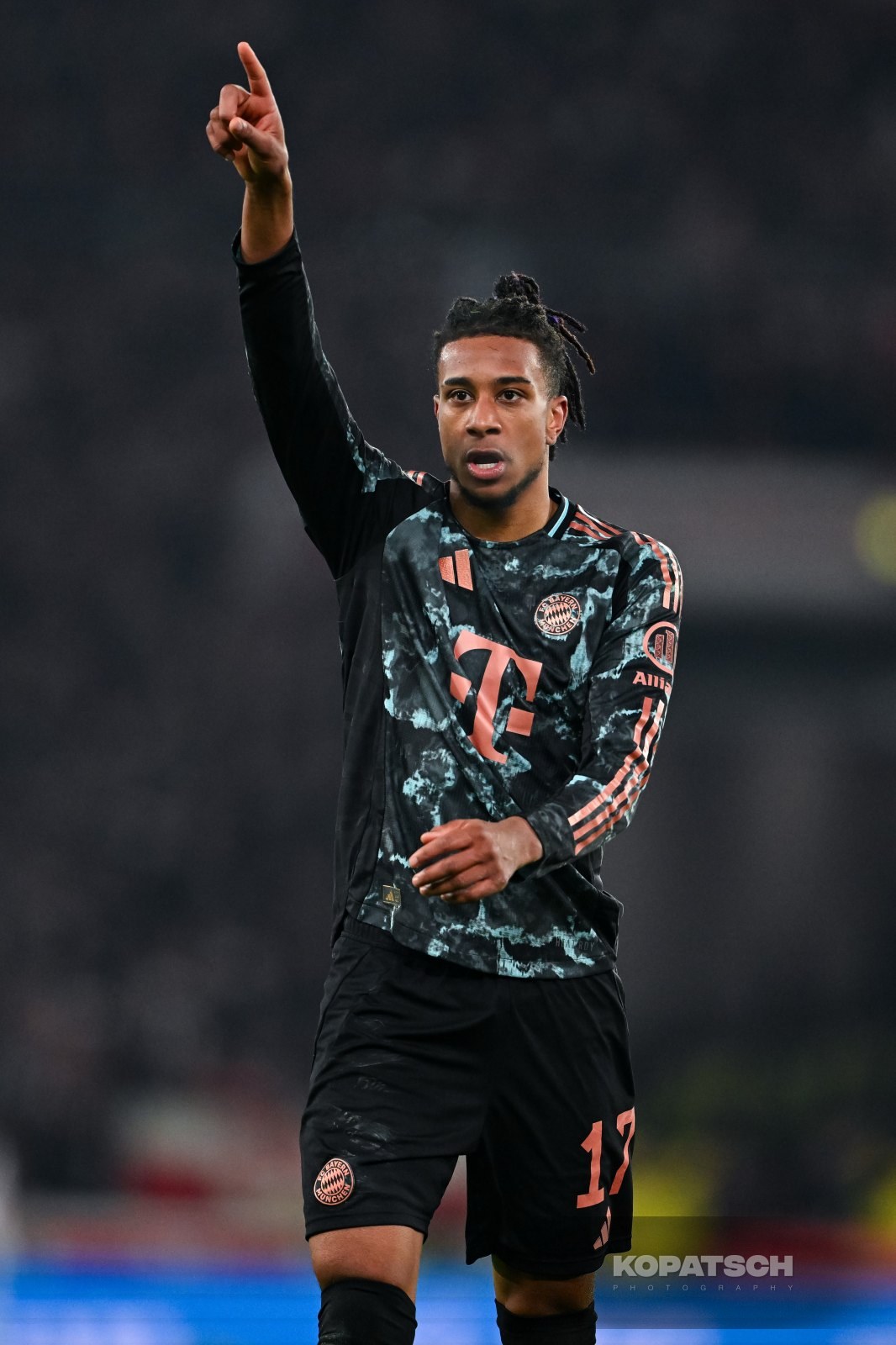 Michael Olise · 2025-02-28 VfB Stuttgart vs FC Bayern Muenchen