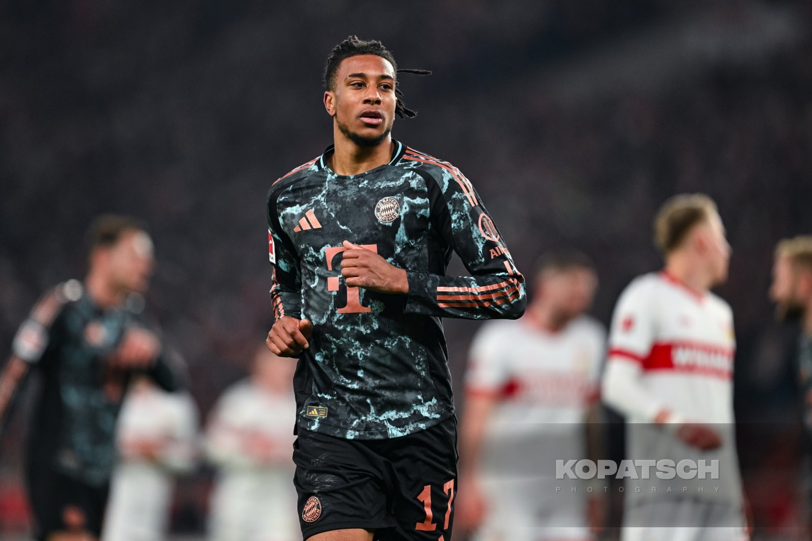 Michael Olise · 2025-02-28 VfB Stuttgart vs FC Bayern Muenchen