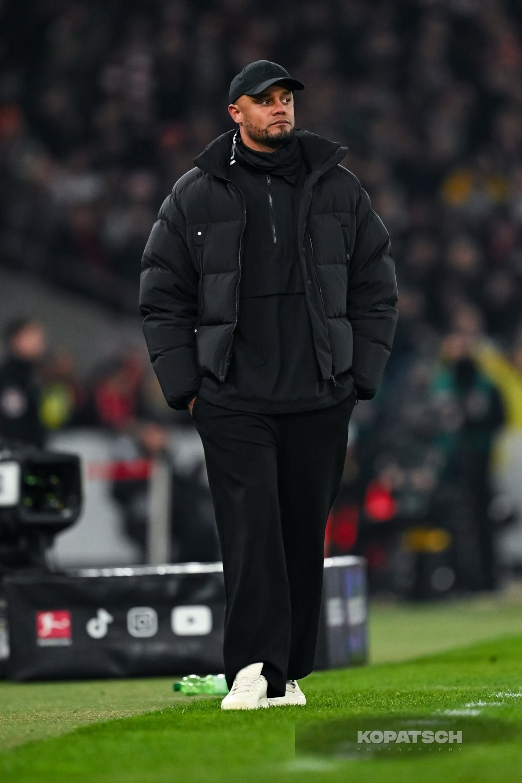 Vincent Kompany · 2025-02-28 VfB Stuttgart vs FC Bayern Muenchen