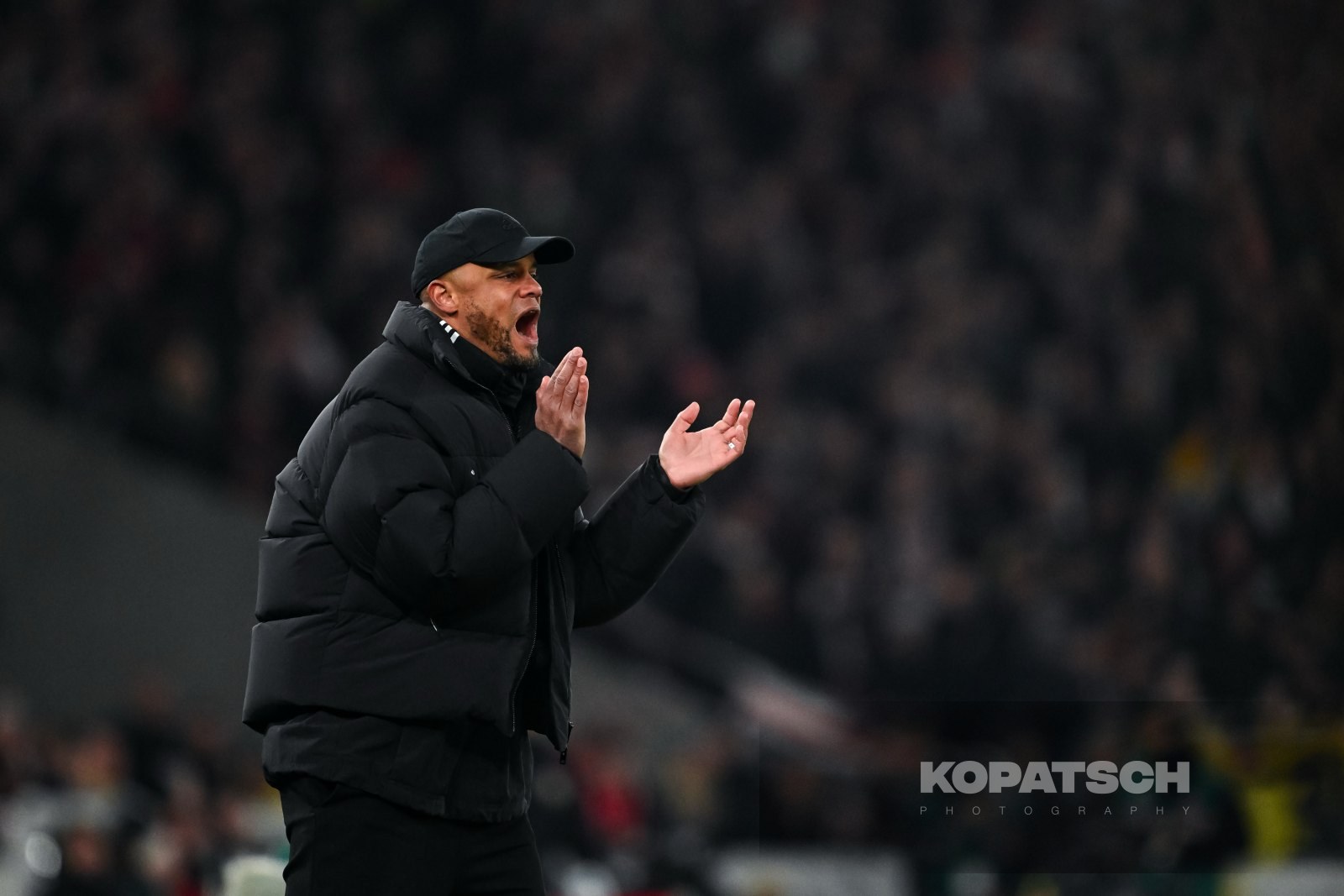 Vincent Kompany · 2025-02-28 VfB Stuttgart vs FC Bayern Muenchen