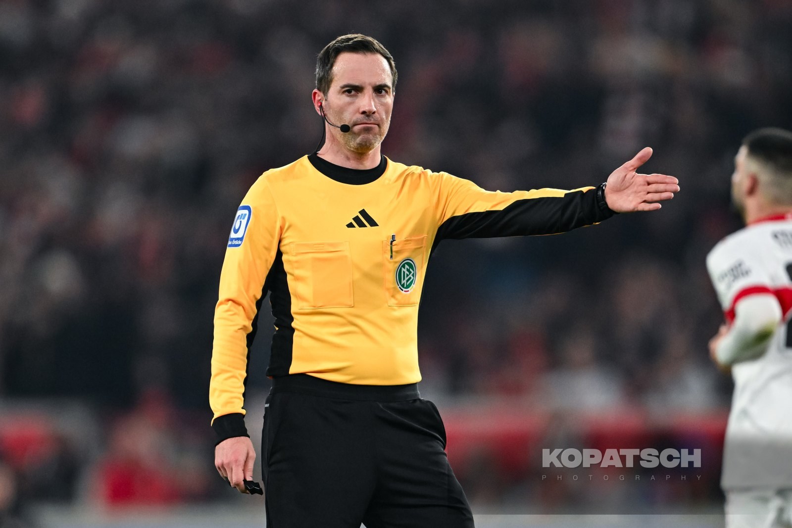 Benjamin Brand · 2025-02-28 VfB Stuttgart vs FC Bayern Muenchen