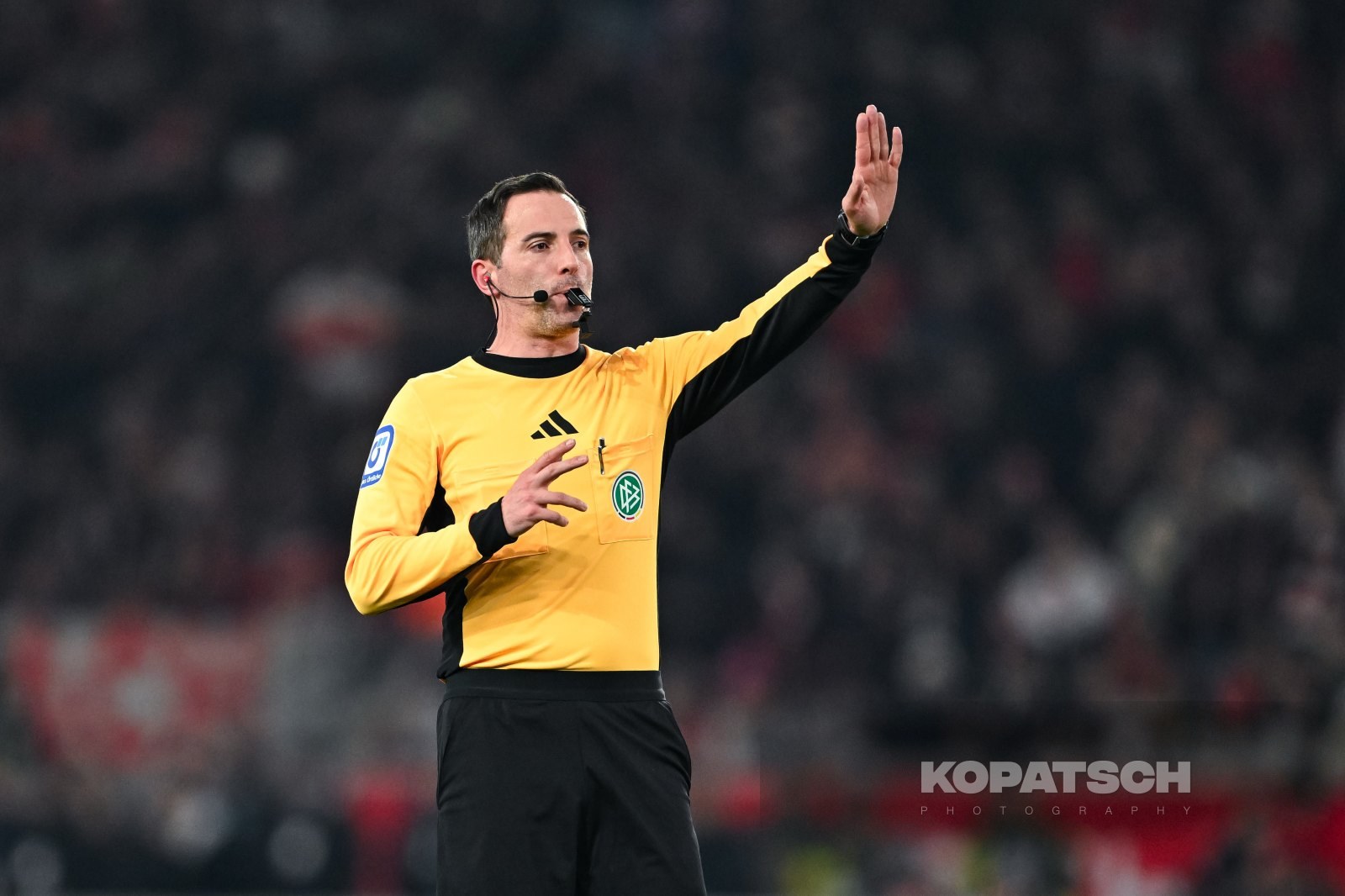 Benjamin Brand · 2025-02-28 VfB Stuttgart vs FC Bayern Muenchen