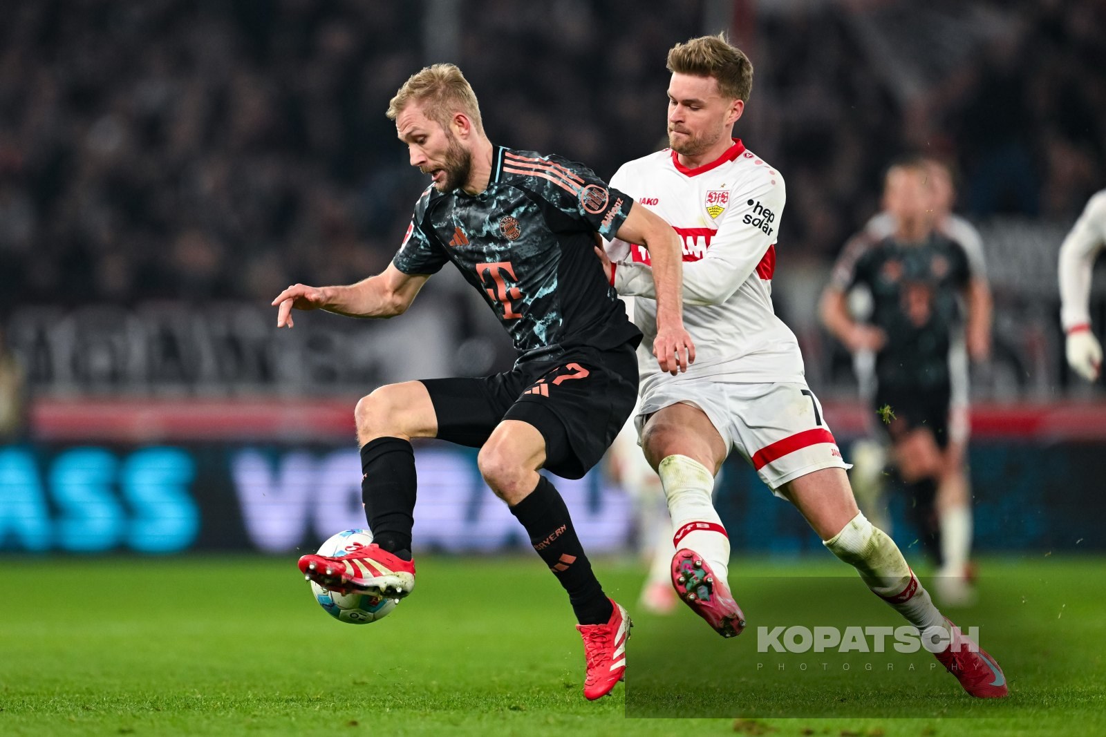Konrad Laimer · 2025-02-28 VfB Stuttgart vs FC Bayern Muenchen