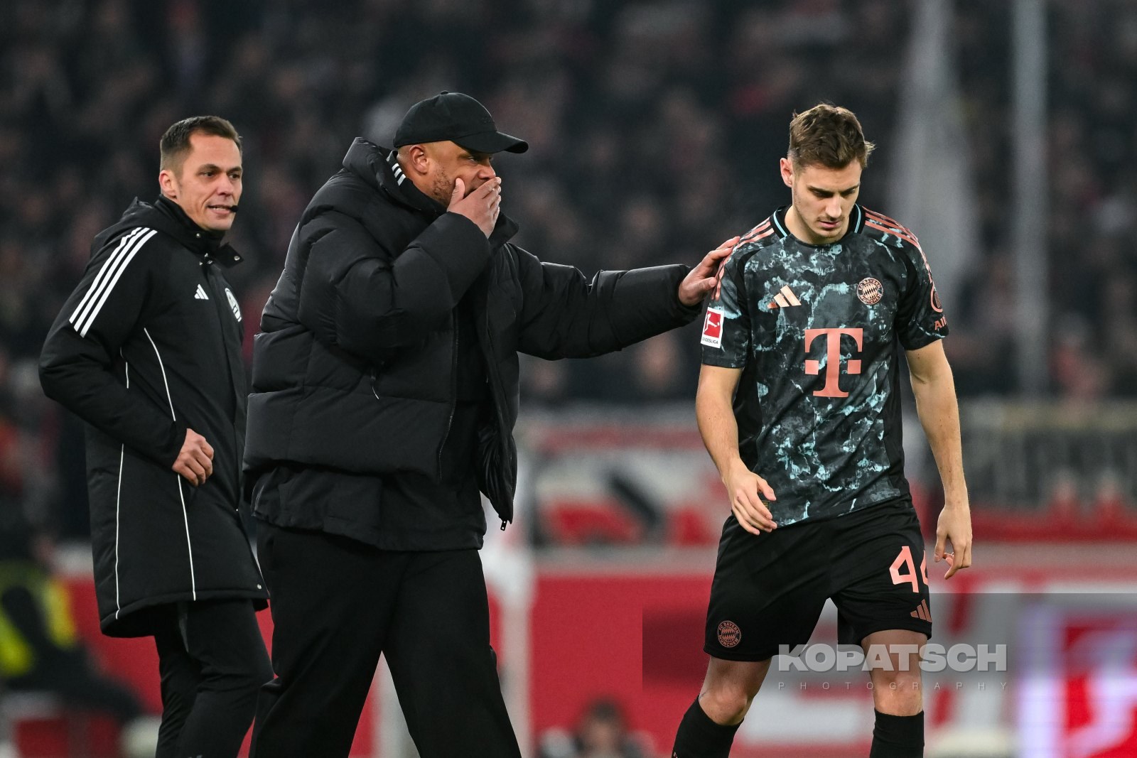 Vincent Kompany · 2025-02-28 VfB Stuttgart vs FC Bayern Muenchen